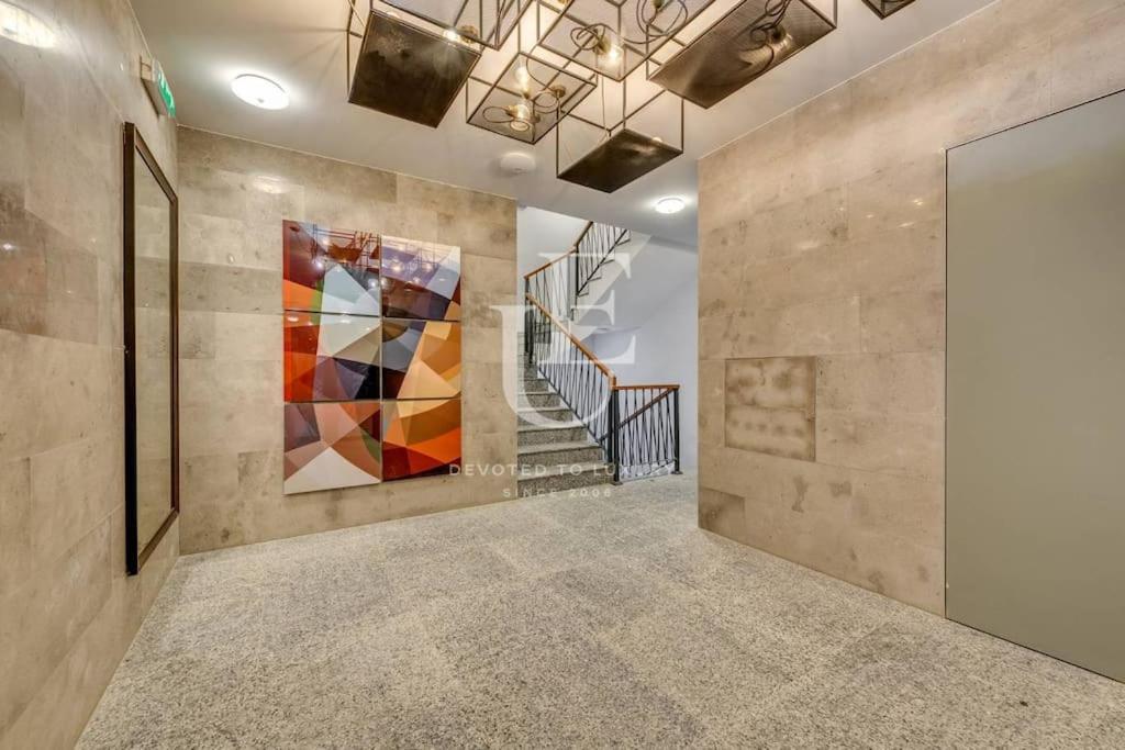 Oslo: A Modern Furnished With Parking Apartment