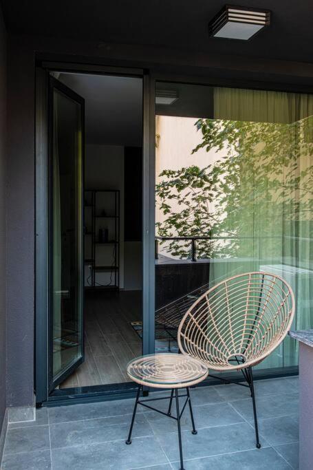 Oslo: A Modern Furnished With Parking * Sofia